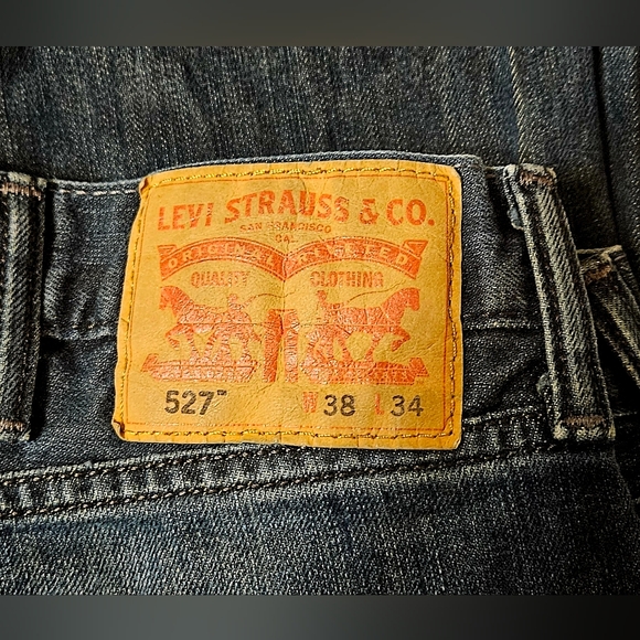 Mens Levi's 38X34 - Picture 2 of 2